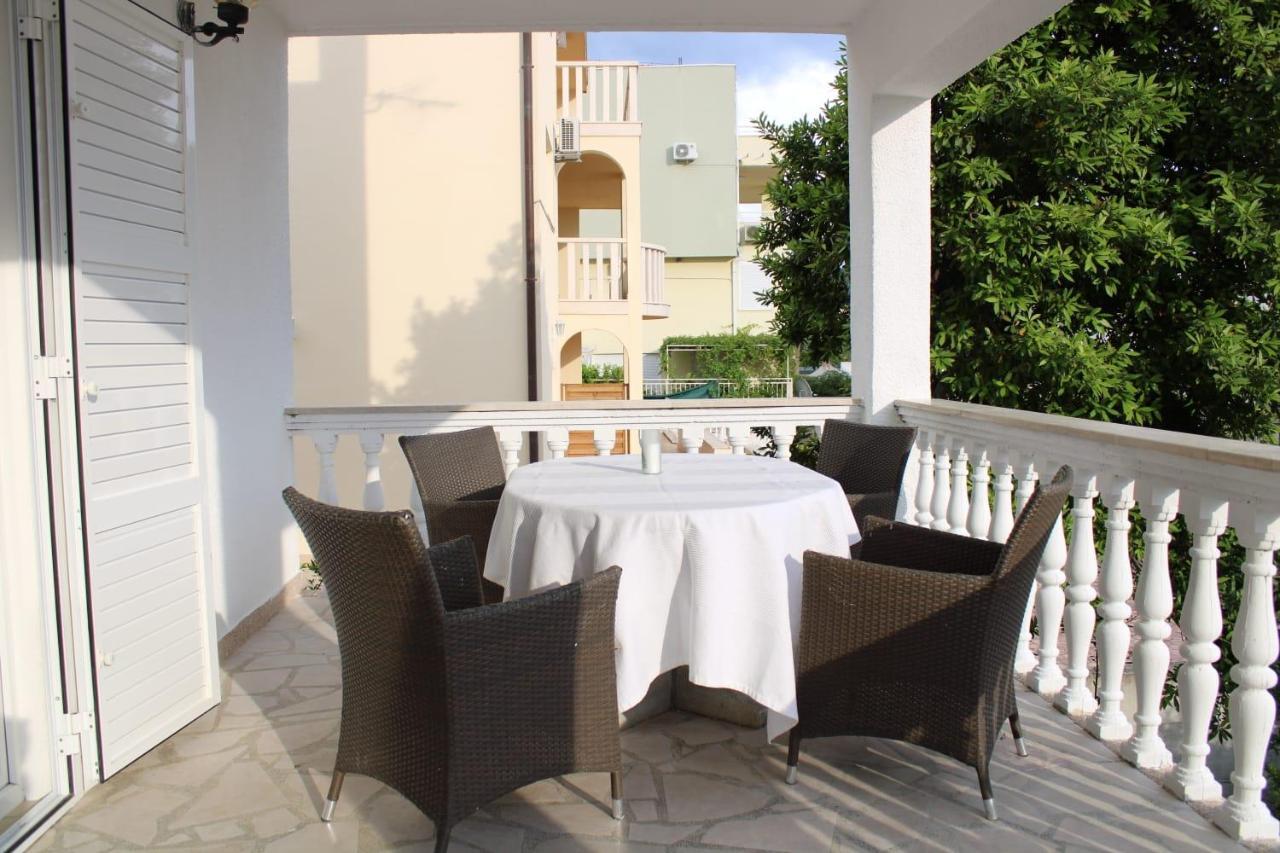 Superior Apt, 4 Rooms, 4 Bathrooms Promajna Buitenkant foto