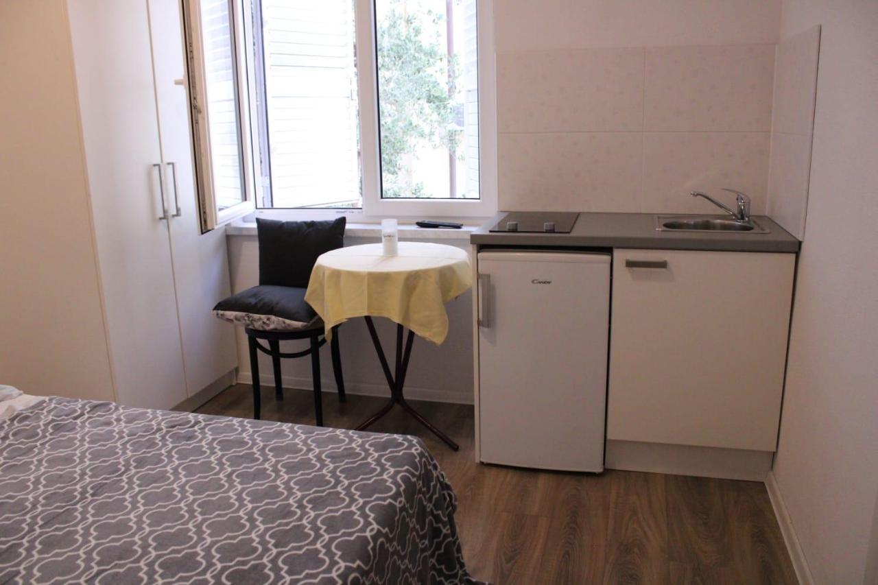 Superior Apt, 4 Rooms, 4 Bathrooms Promajna Buitenkant foto