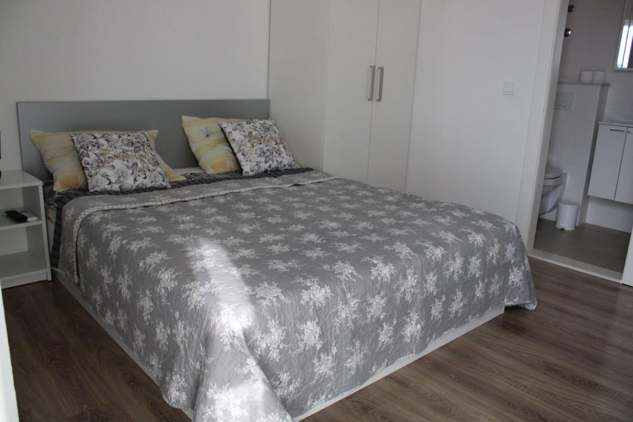 Superior Apt, 4 Rooms, 4 Bathrooms Promajna Buitenkant foto