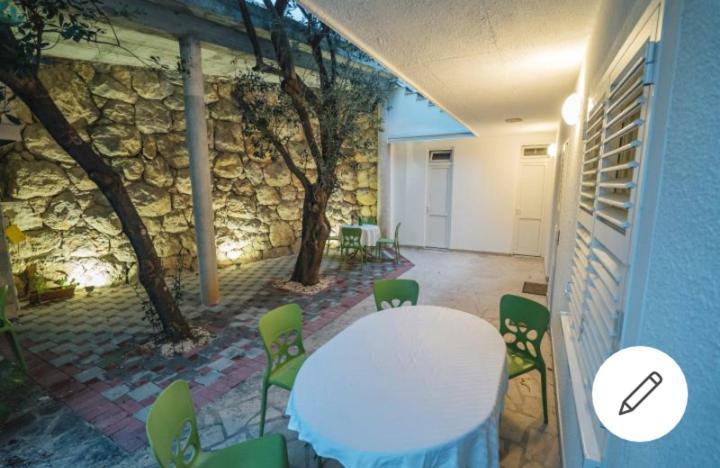 Superior Apt, 4 Rooms, 4 Bathrooms Promajna Buitenkant foto