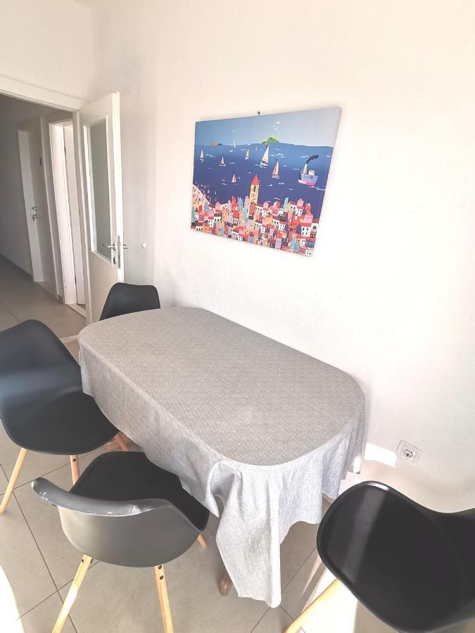 Superior Apt, 4 Rooms, 4 Bathrooms Promajna Buitenkant foto